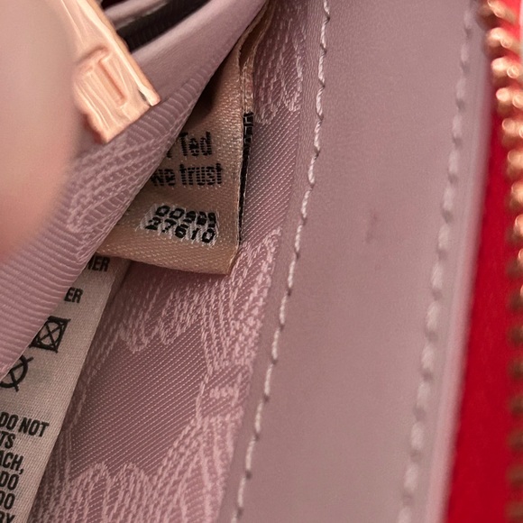 NWOT. Ted Baker London poppy red Jette Iguaza zip leather wallet. - Picture 7 of 9